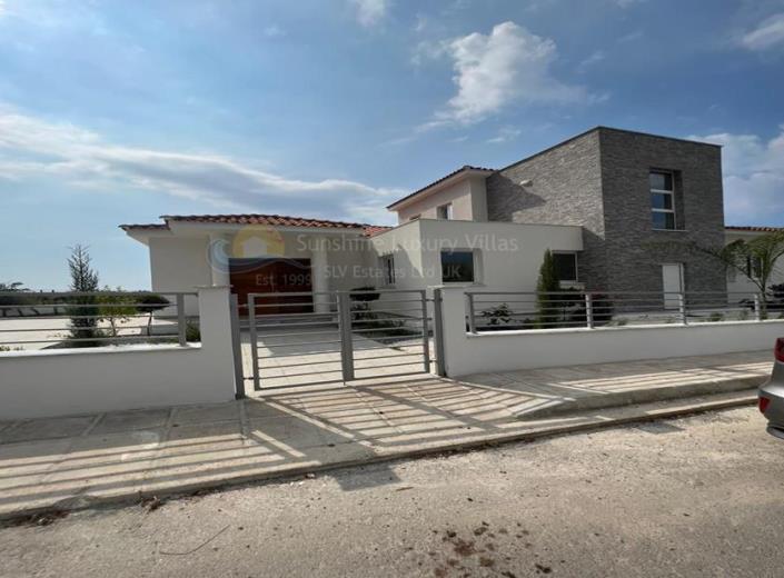 Image No.39-4 Bed Apartment for sale