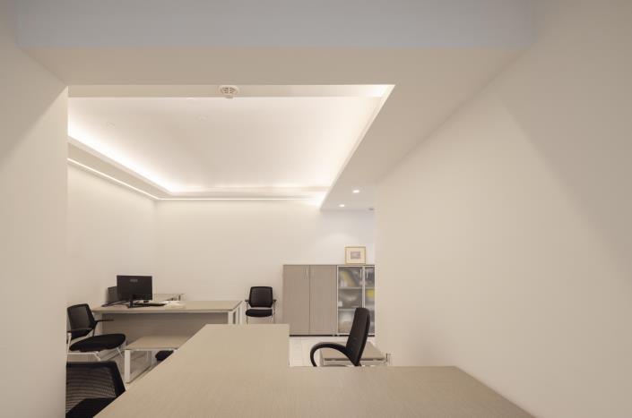 Image No.9-4 Bed Commercial for sale