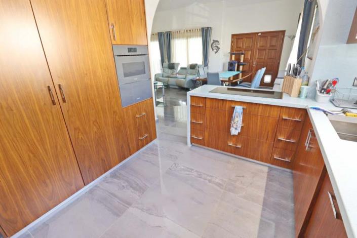 Image No.11-3 Bed Bungalow for sale