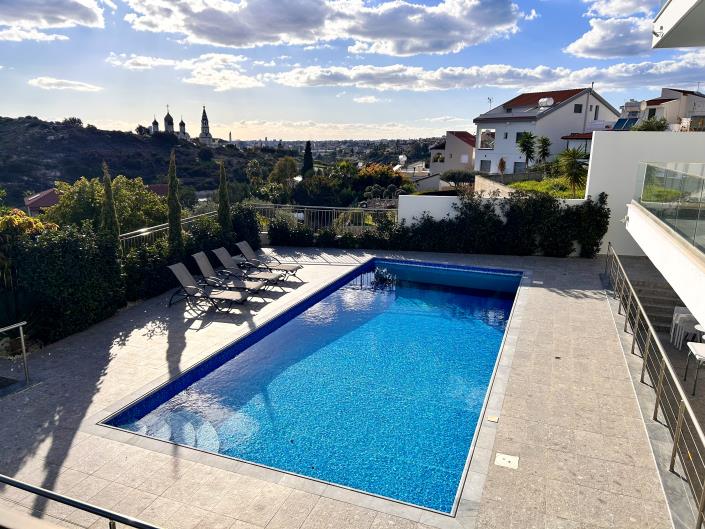 Image No.4-7 Bed Villa for sale