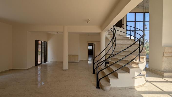 Image No.3-3 Bed Apartment for sale