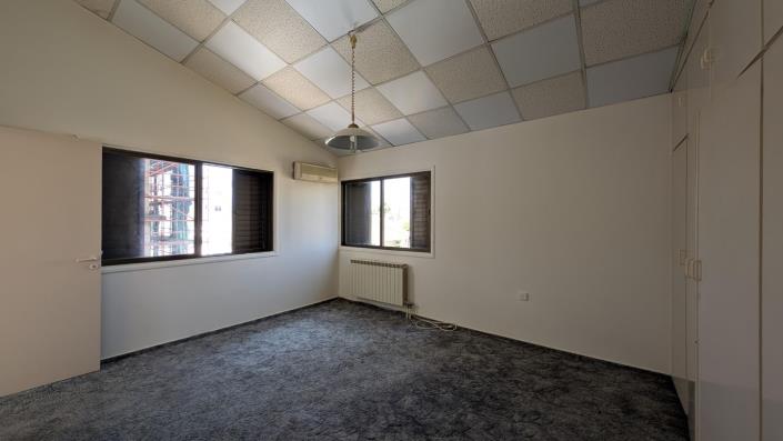 Image No.15-3 Bed Apartment for sale