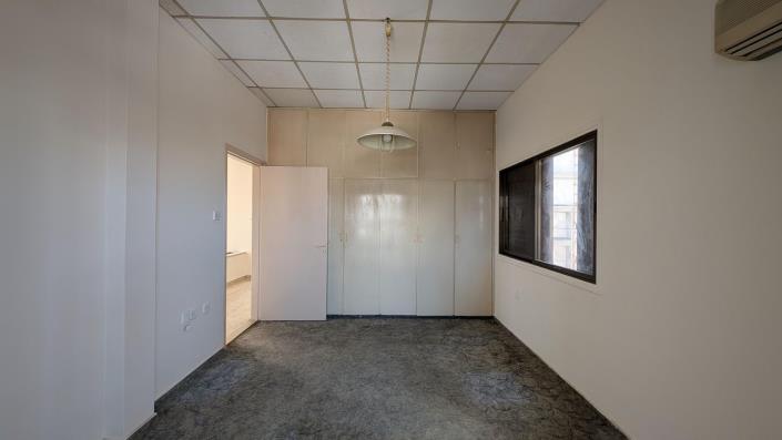 Image No.17-3 Bed Apartment for sale