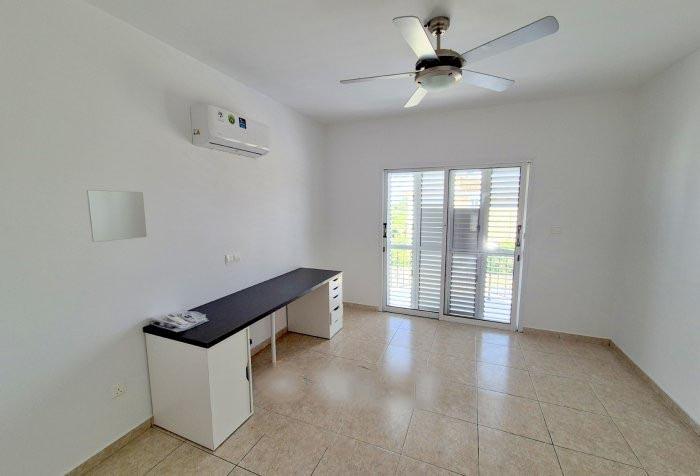 Image No.9-2 Bed Townhouse for sale