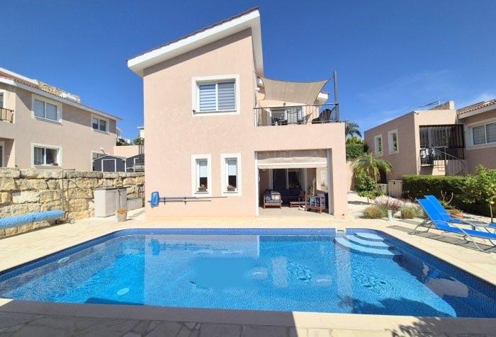 Image No.2-3 Bed Villa for sale