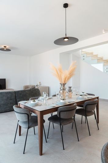 Image No.15-3 Bed Villa for sale