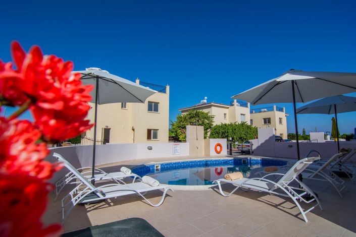 Image No.4-3 Bed Villa for sale