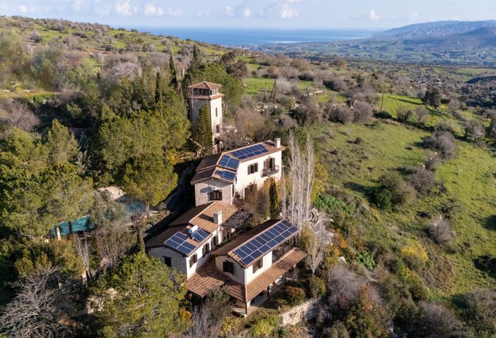 Image No.1-7 Bed Property for sale