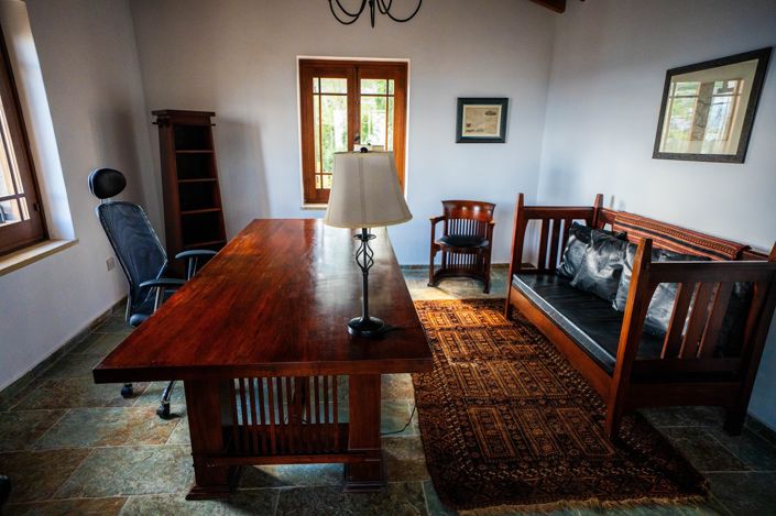 Image No.16-7 Bed Property for sale