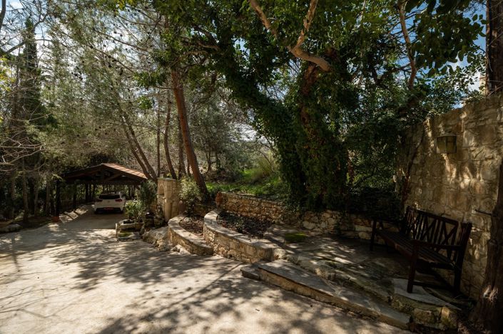 Image No.2-7 Bed Property for sale