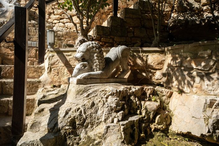 Image No.27-7 Bed Property for sale