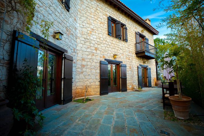 Image No.34-7 Bed Property for sale