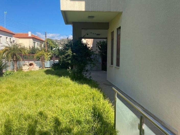 Image No.1-4 Bed Villa for sale