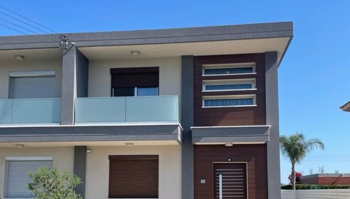 Image No.1-4 Bed Villa for sale