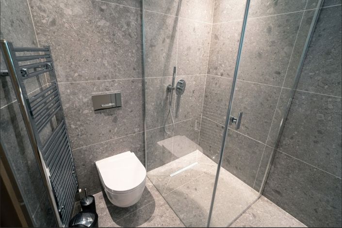 Image No.17-4 Bed Apartment for sale