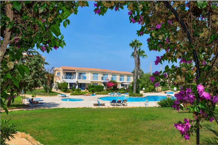 Image No.10-2 Bed Property for sale