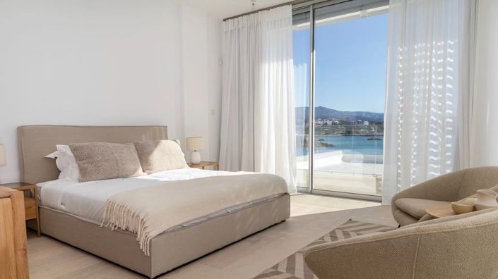 Image No.10-4 Bed Villa for sale