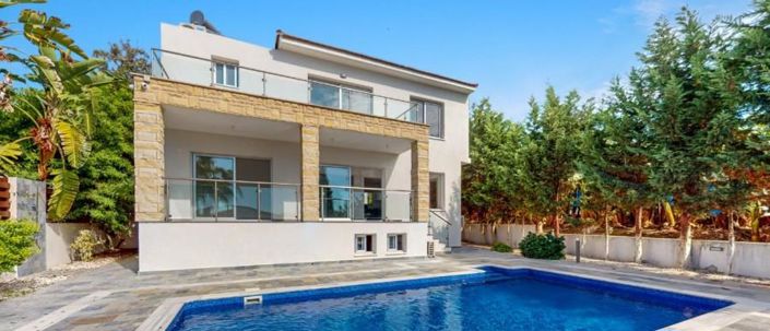 Image No.1-5 Bed Villa for sale