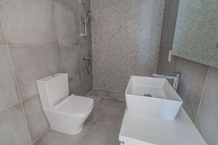 Image No.18-4 Bed Villa for sale