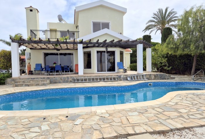 Image No.1-3 Bed Villa for sale