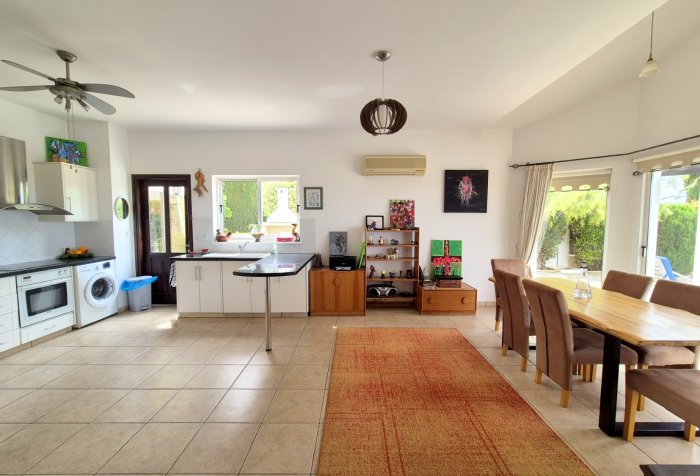 Image No.11-3 Bed Villa for sale