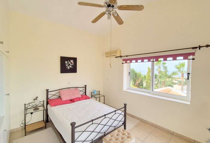 Image No.19-3 Bed Villa for sale