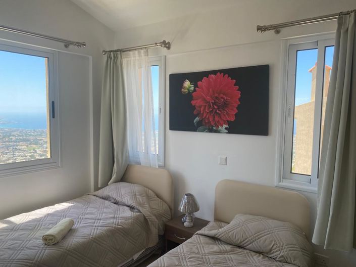 Image No.15-6 Bed Villa for sale