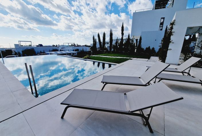 Image No.2-5 Bed Villa for sale