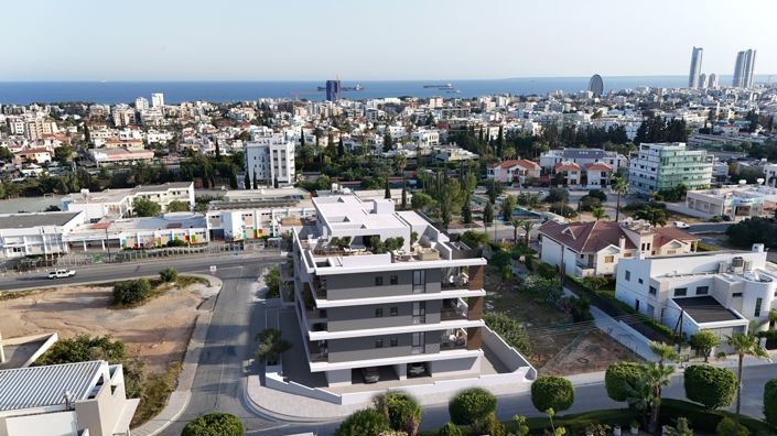 Image No.1-3 Bed Property for sale