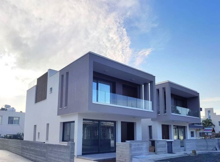 Image No.1-3 Bed Villa for sale