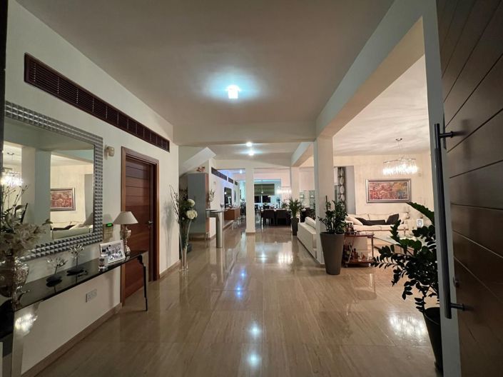 Image No.6-7 Bed Villa for sale