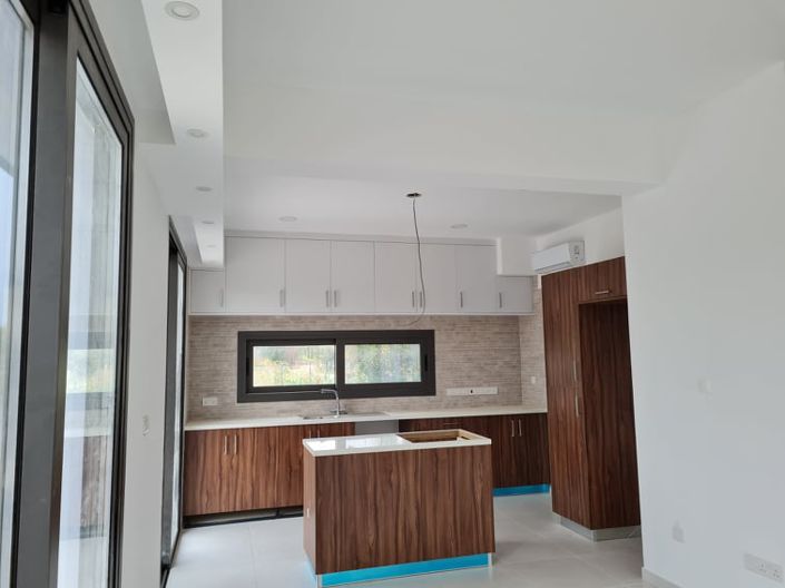 Image No.24-3 Bed Villa for sale