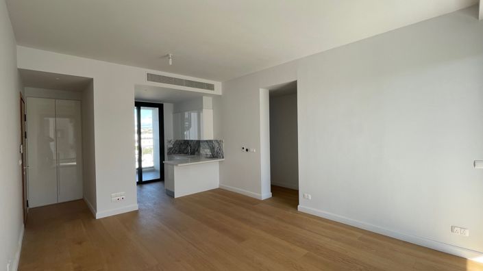 Image No.3-3 Bed Property for sale