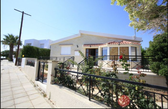 Image No.1-4 Bed Bungalow for sale