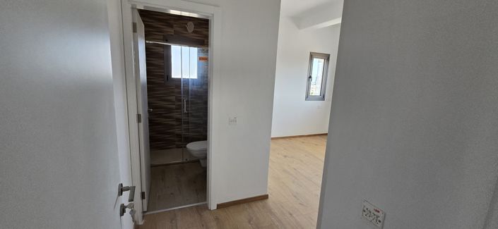 Image No.17-Propriété de 4 chambres à vendre à Limassol