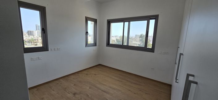 Image No.9-Propriété de 4 chambres à vendre à Limassol