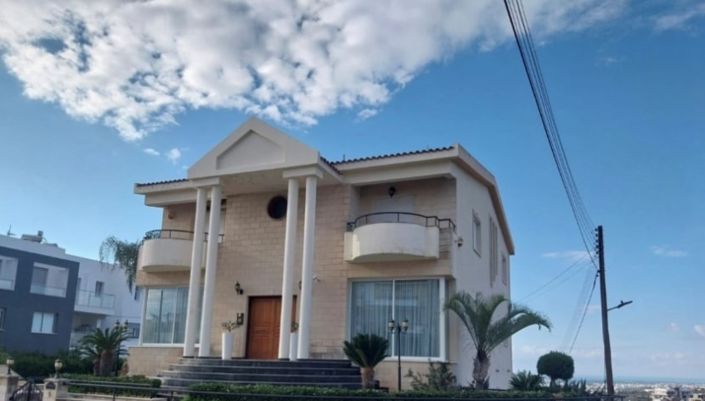 Image No.1-4 Bed Villa for sale