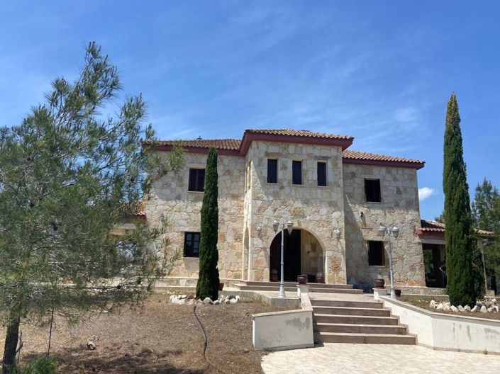Image No.1-5 Bed Villa for sale