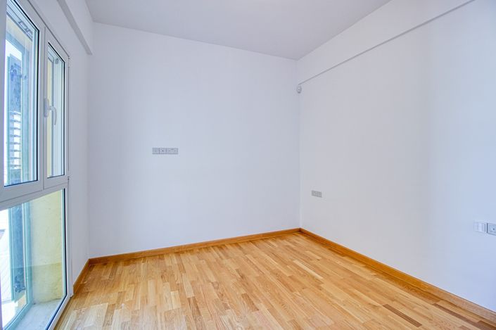 Image No.11-3 Bed Apartment for sale