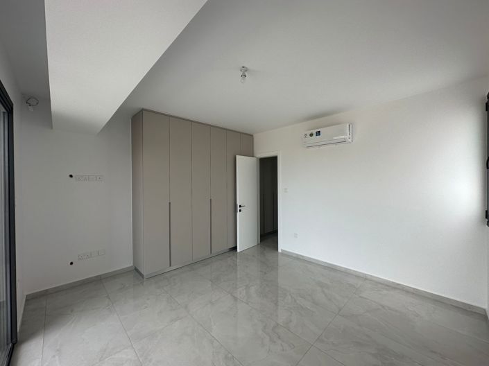 Image No.12-4 Bed Villa for sale