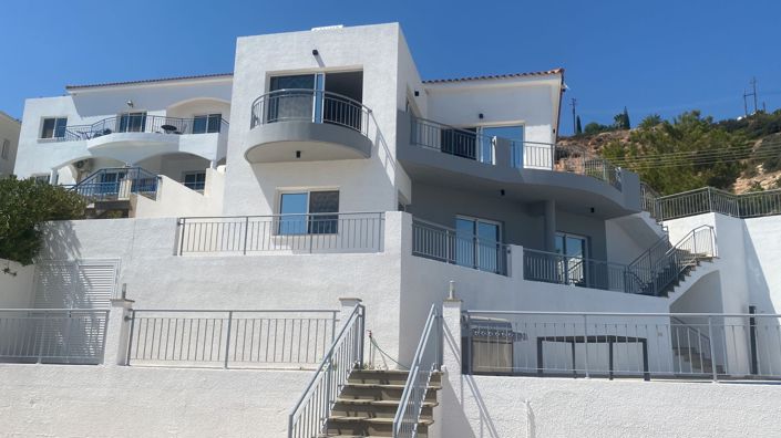 Image No.12-4 Bed Villa for sale