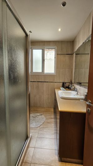 Image No.8-3 Bed Property for sale