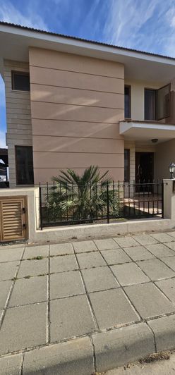 Image No.3-4 Bed Villa for sale