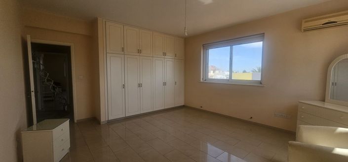 Image No.15-4 Bed Villa for sale