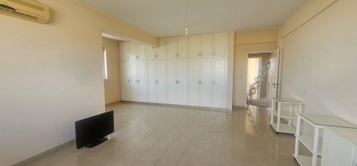 Image No.18-4 Bed Villa for sale