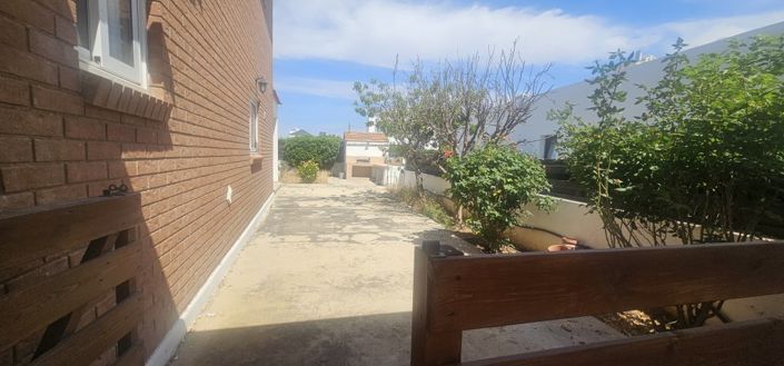 Image No.8-4 Bed Villa for sale