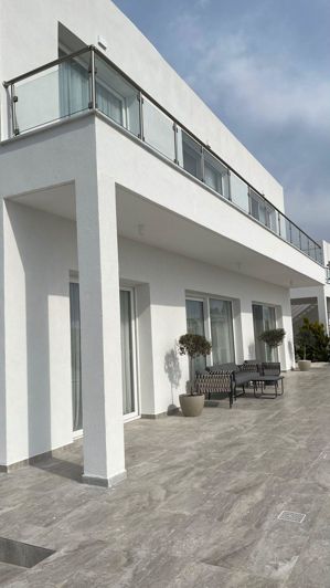 Image No.26-3 Bed Villa for sale