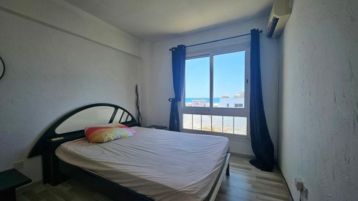 Image No.11-3 Bed Property for sale