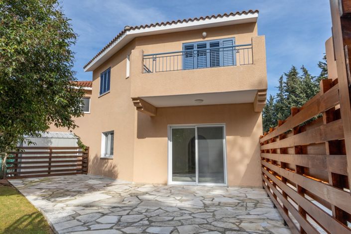 Image No.1-3 Bed Villa for sale