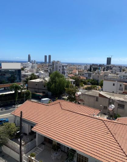 Image No.14-2 Bed Property for sale